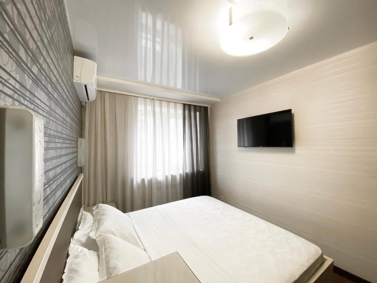Luxury 2-Bedroom River View Днепър Екстериор снимка